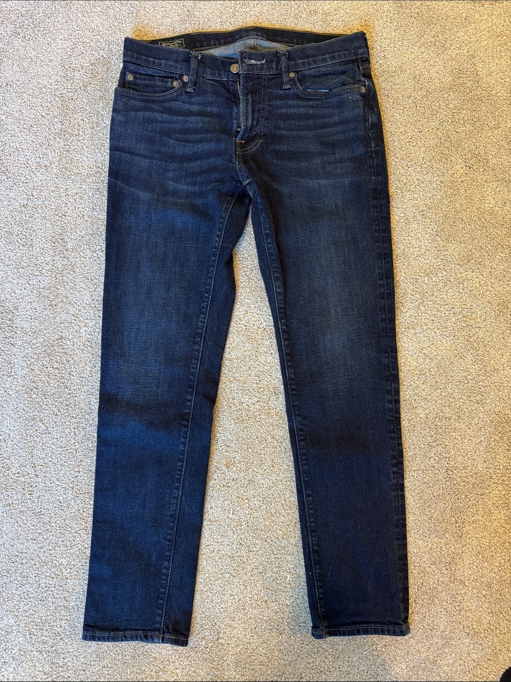 Abercrombie & Fitch Men's Slim Straight Jeans in Dark Blue Indigo
